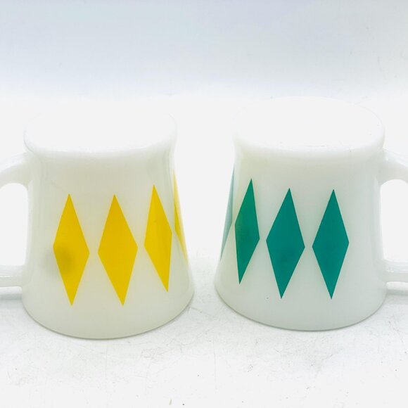 Fire King Diamond Coffee Mugs: Anchor Hocking, Yellow & Green, Set of 4 - Picture 4 of 6